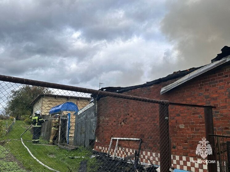 Пожар на площади 72 кв. м ликвидирован в селе Радуговище под Тулой