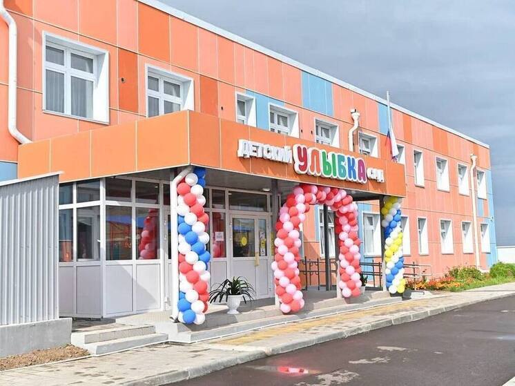 Горсовет депутатов Улан-Удэ поздравил сотрудников детских садов