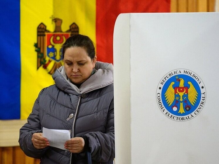 ЦИК Молдавии снял с выборов партию Ирины Влах за день до голосования
