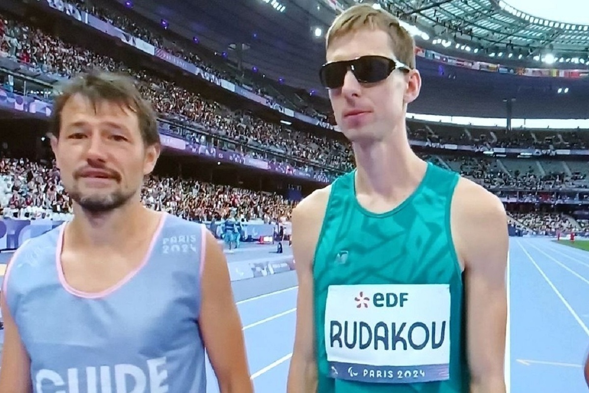 Параатлет Федор Рудаков взял "бронзу" в Дели, Но на пьедестале звучал не гимн России