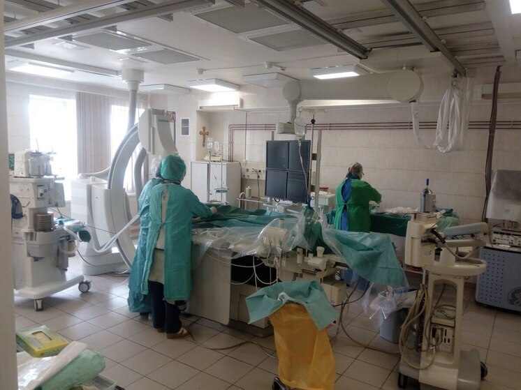 В Петербурге врачи вытащили жизнь ребёнка из лап 2-килограммовой опухоли