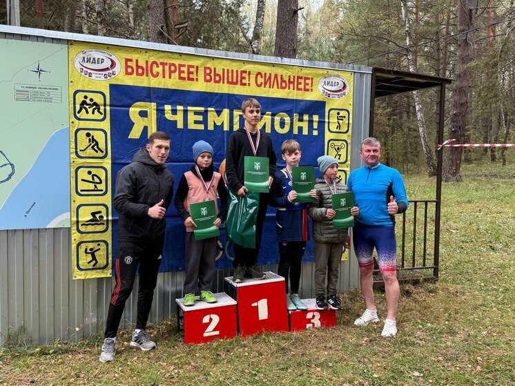 Осенний кросс в калужском Кирове собрал более 350 участников