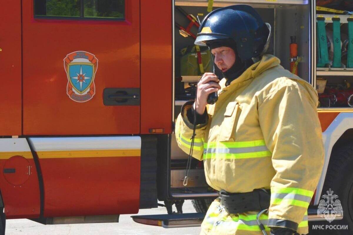 Частный дом горел в Железнодорожном районе Самары вечером 27 сентября