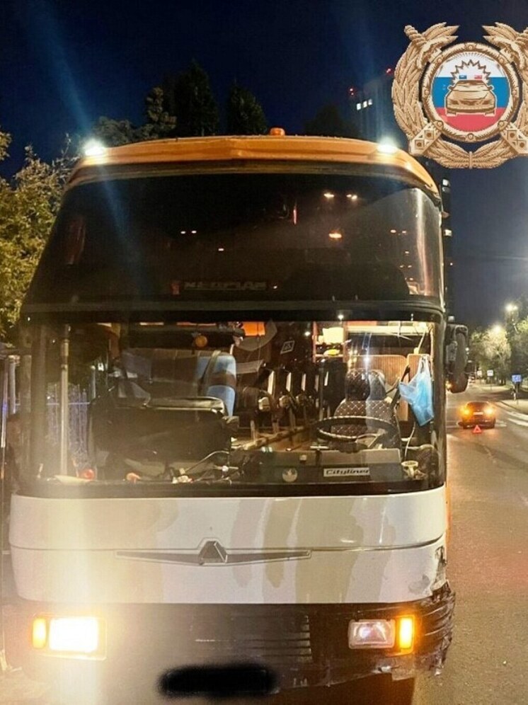 В Саратове в ДТП попал автобус