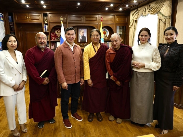 В Калмыкии обсудили развитие буддийского образования