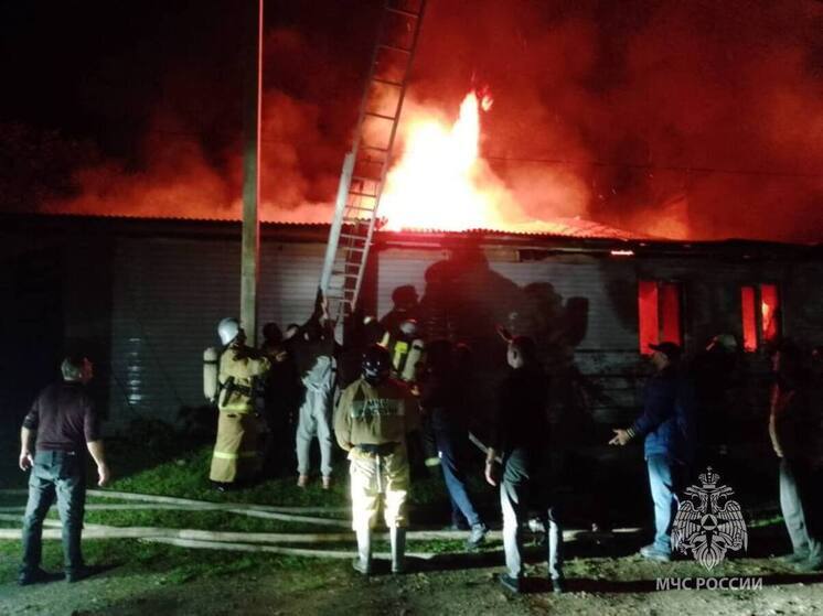 В Северной Осетии спасатели предотвратили взрыв газового баллона в частном доме