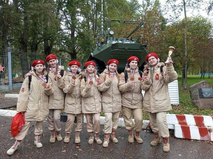 Юнармейцы Серпухова заняли третье место в игре «Девушки в погонах»