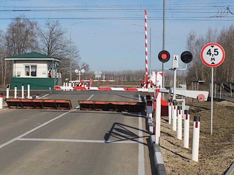 В Орловском округе ограничат движение через железнодорожный переезд