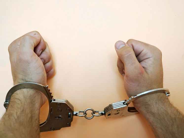 В Рубцовске задержали рецидивиста и его подельницу с крупной партией наркотиков