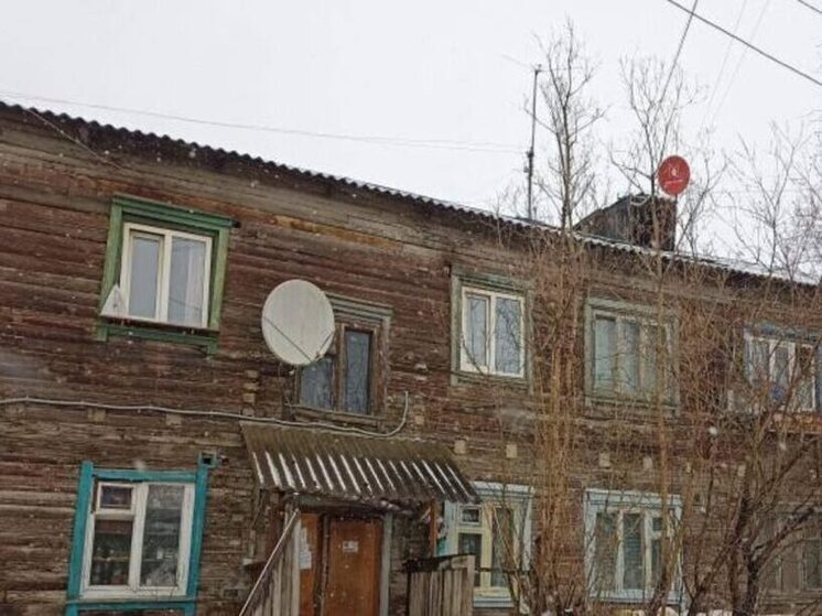 В Якутске жителей аварийного дома на Некрасова, 4 обяжут расселить в течение шести месяцев