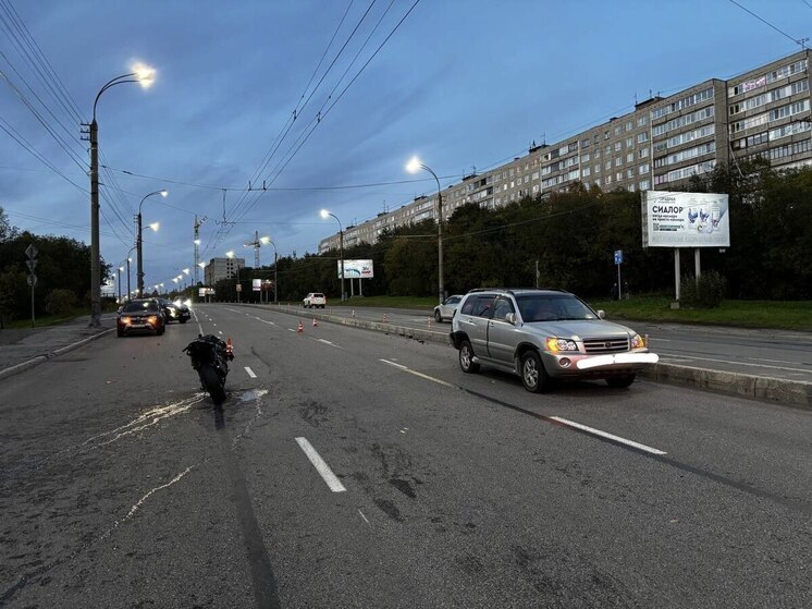 Мотоциклист оказался в больнице после аварии в Мурманске