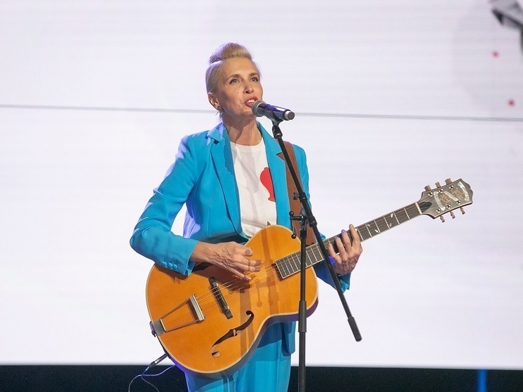 Алена Свиридова раскрыла, что не прилагает усилий для поддержания хорошей формы