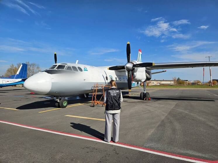 В Иркутске Ан-24 не стал взлетать из-за неполадок