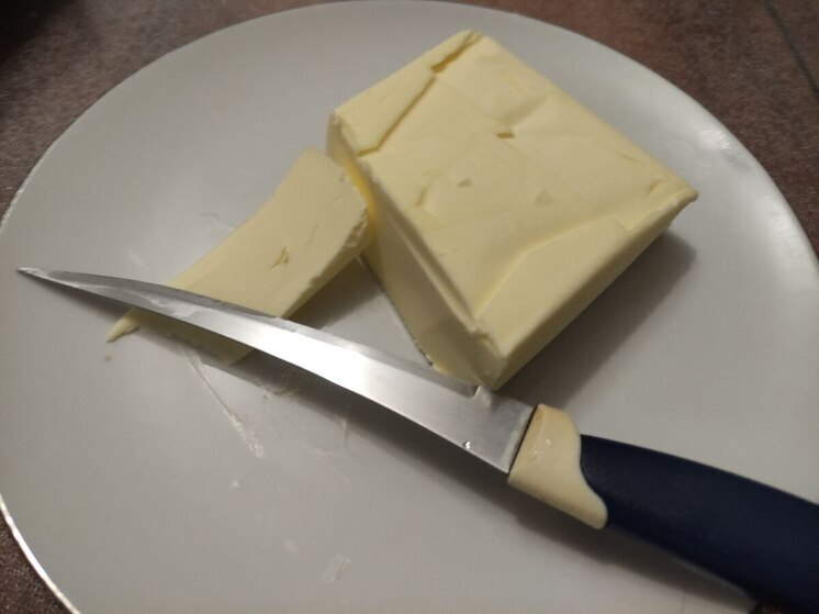 Более 10 марок некачественного масла захватили магазины Петербурга