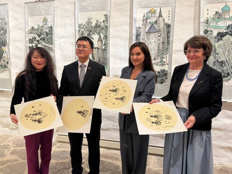 Инсталляцию «Снеток» и Псков на холстах знаменитых китайских художников можно увидеть во Дворе Постникова