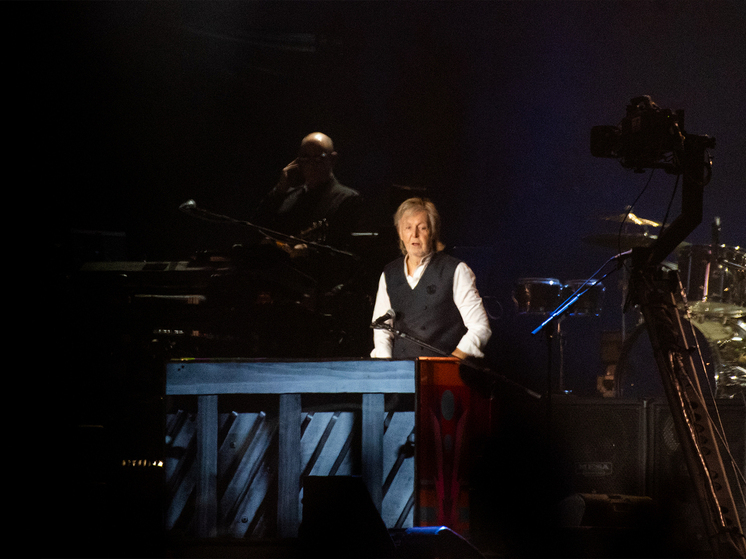 Маккартни начал «возвращенческий» тур неожиданным исполнением песни Help