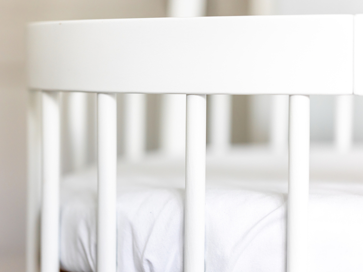 Испытывать детские манежи станут стальными зубами