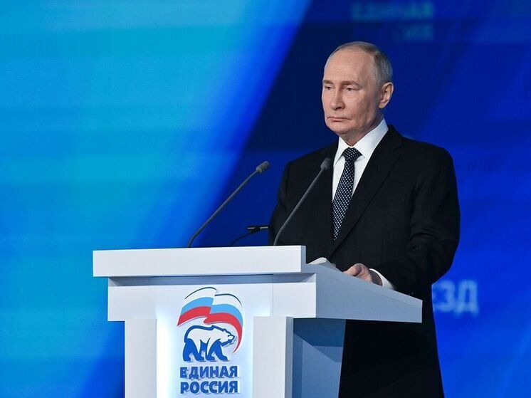 Путин поздравил жителей Донбасса и Новороссии с воссоединением