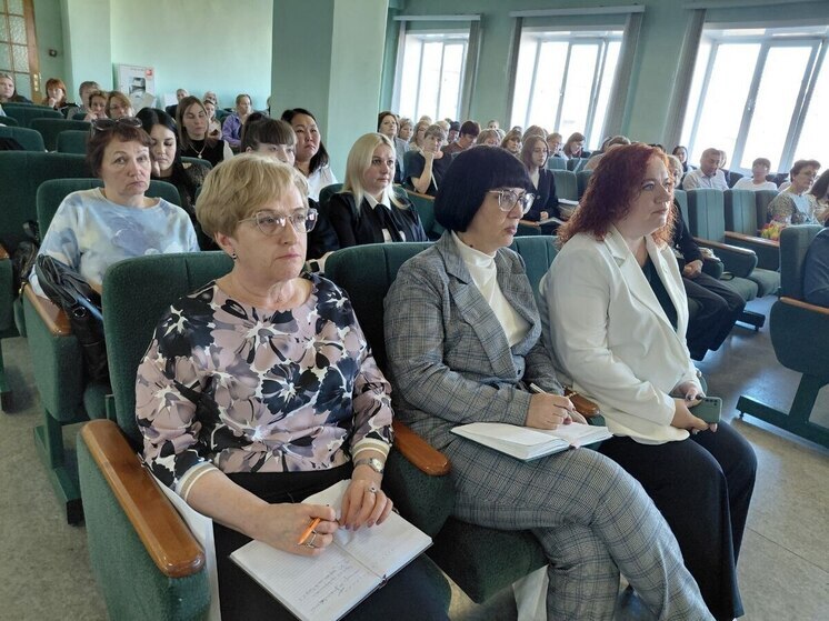 Семинар для специалистов по профилактике социального сиротства прошел в Чите