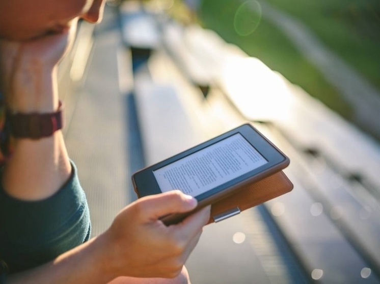 Хабаровчане предпочитают читать фантастику в электронном виде