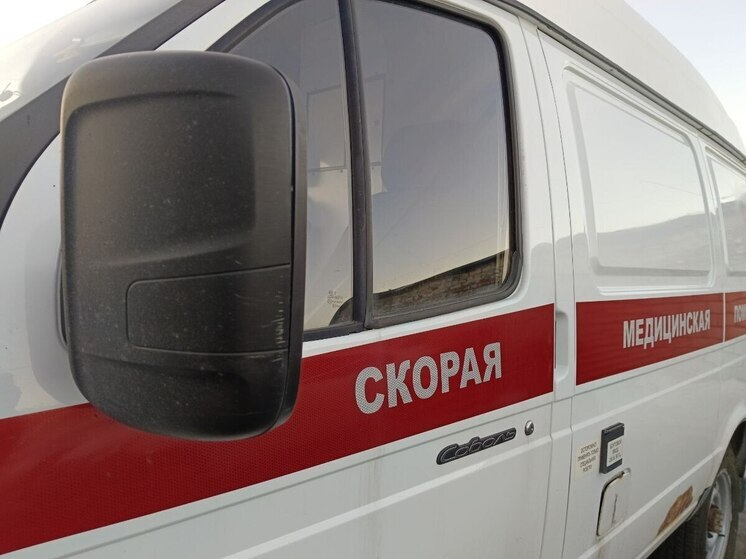 В Петрозаводске водитель иномарки сбил мужчину и скрылся с места аварии