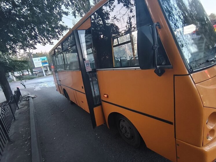 В Донецке автобус наехал на подростка