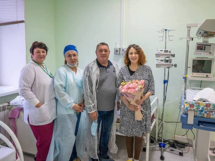 В Салехарде родилась первая в этом году тройня