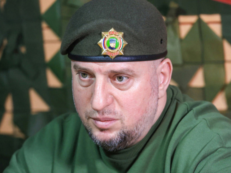 Алаудинов заявил, что не разделяет бойцов по национальности