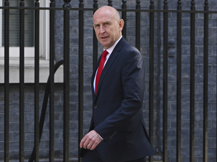 Великобритания настаивает на прекращении украинского конфликта