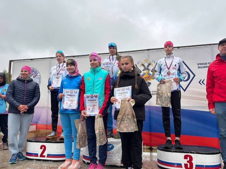 Брянские спортсмены завоевали медали на чемпионате и Первенстве по лыжным гонкам