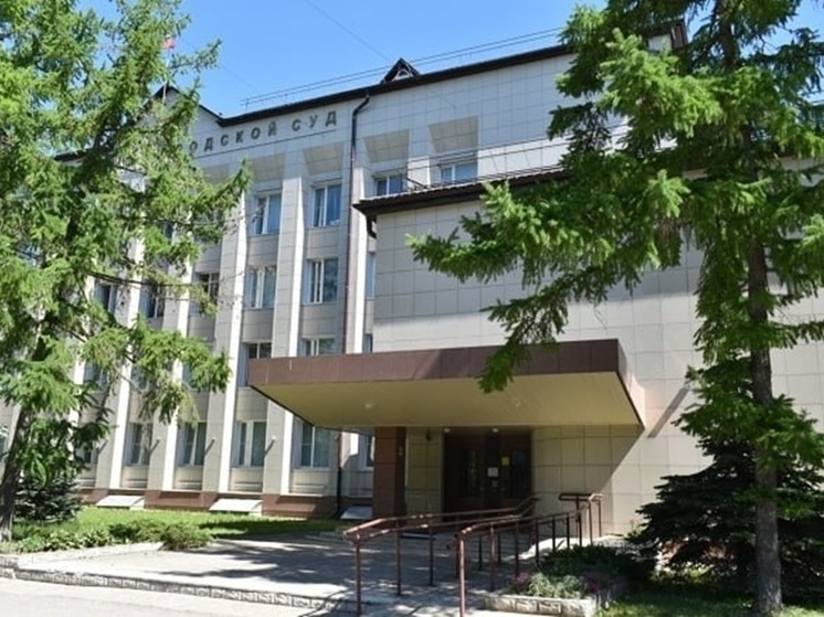 Псковский суд продлил арест обвиняемому в крупной взятке