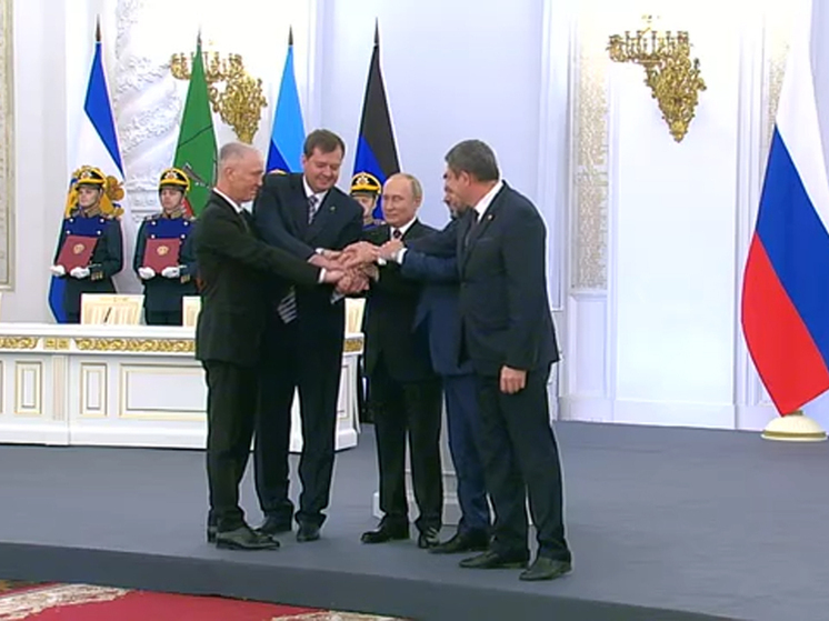 Директор школы в Токмаке рассказал, как живут люди на присоединенных территориях