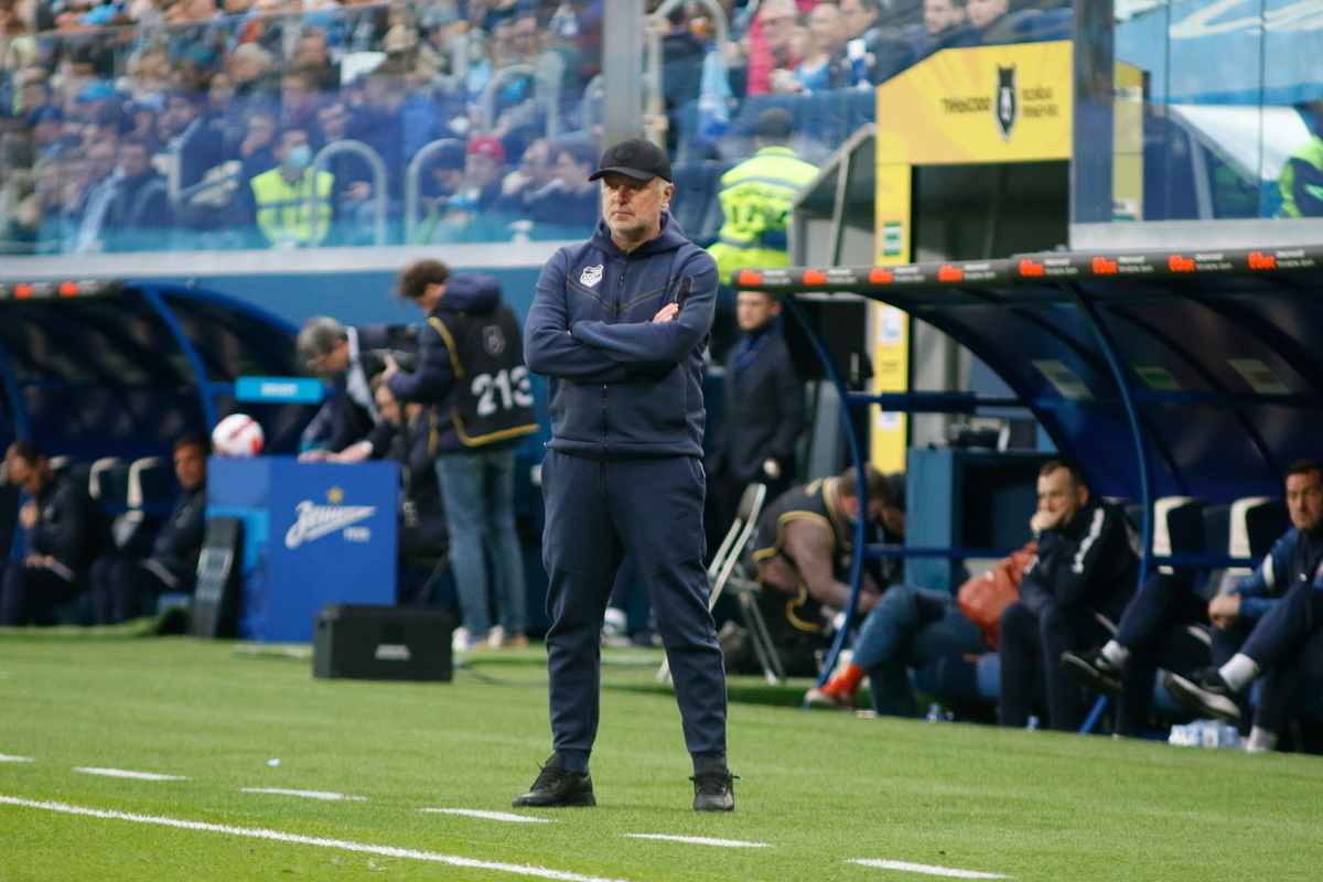 Кто сменит на посту наставника покинувшего клуб Игоря Шалимова