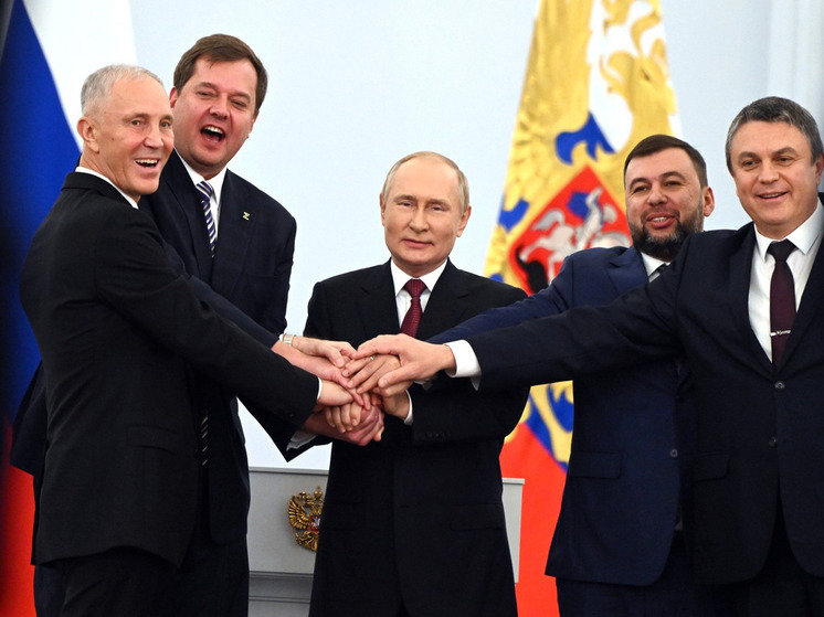 Смоленская область отмечает День воссоединения новых регионов с Россией и продолжает оказывать помощь Мангушскому округу