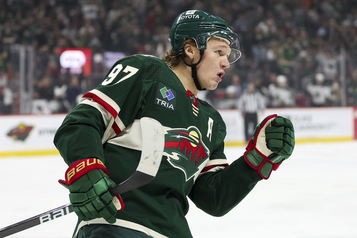 Kirill is thrill - российский нападающий по общей сумме соглашения переплюнул Овечкина с Кросби