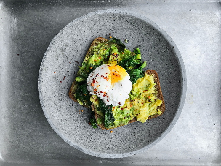 Не масло и не сало: готовлю яичницу только на этом - получается вкуснее и полезнее