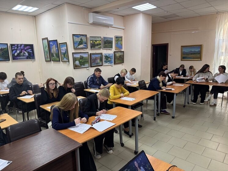 Жители Протвино написали необычный диктант