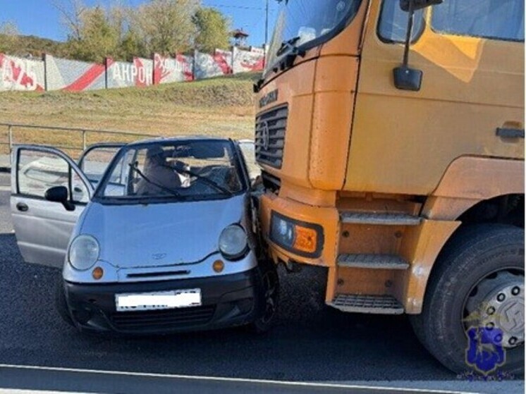 Два человека пострадали в аварии с тремя машинами в Красноглинском районе Самары