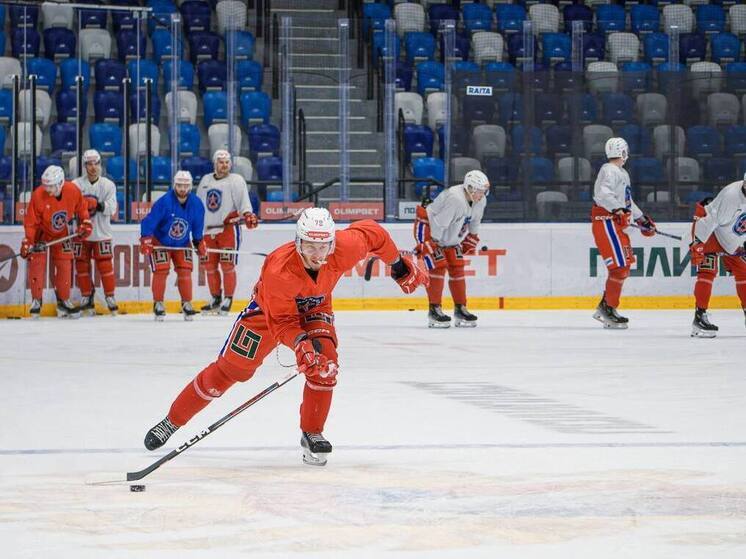 Тульские хоккеисты из АКМ показали, как готовятся к матчу с «Кристаллом»