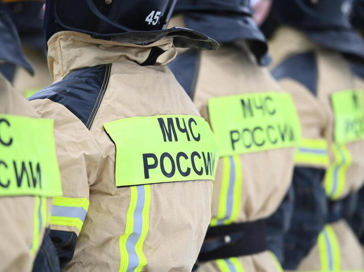 Пожарные спасли офисное здание в Коркино