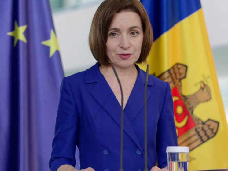 Санду призвала найти решение по выводу российских войск из Приднестровья