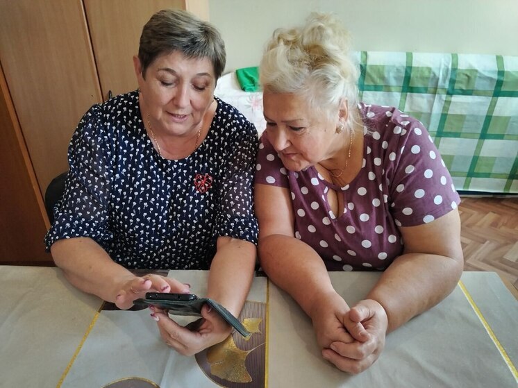 Отдых только снится: более 30 тысяч псковичей продолжают работать на пенсии