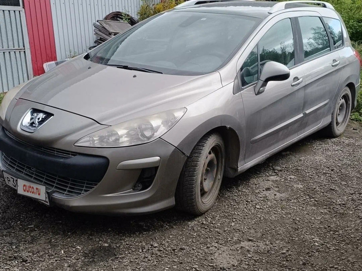 В РФ идут продажи нового хэтчбека Peugeot 308 2012 года выпуска: по цене Vesta