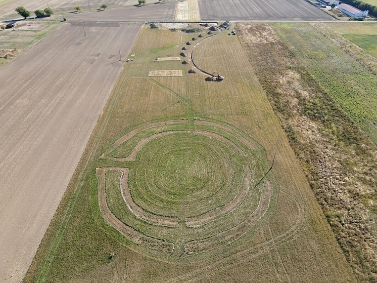 Austrian archaeologists have discovered a 6,500-year-old Neolithic complex in Rechnitz.