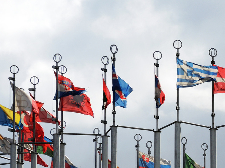 Financial Times: ЕС проведёт интеграцию Украины и Молдавии в обход Венгрии