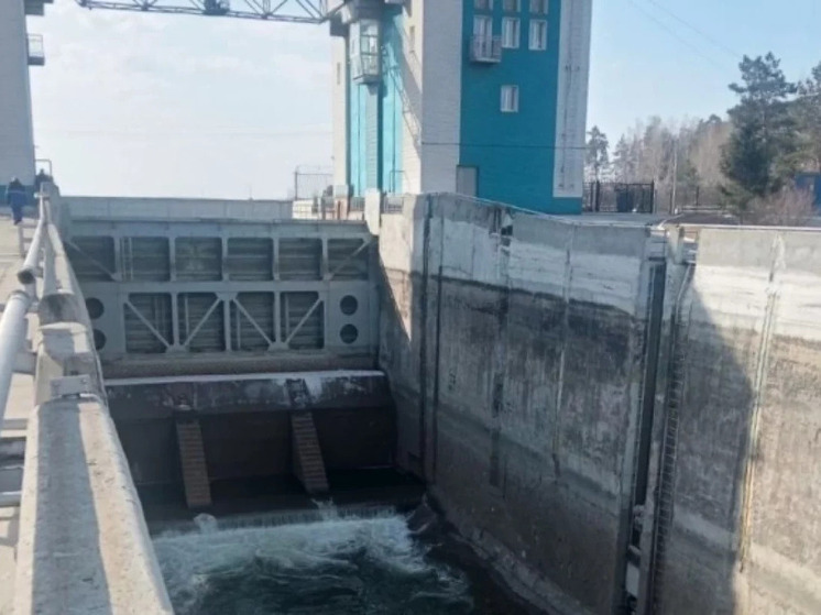 Навигация на Новосибирском шлюзе завершена