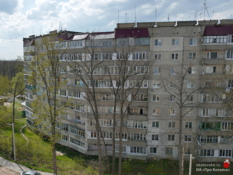 Прокуратура заставила управляющую компанию очистить подъезды в Котовске