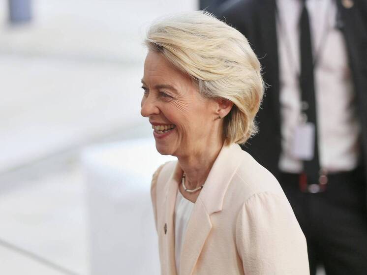 Фон дер Ляйен заявила, что Евросоюз изменит подход к антироссийским санкциям