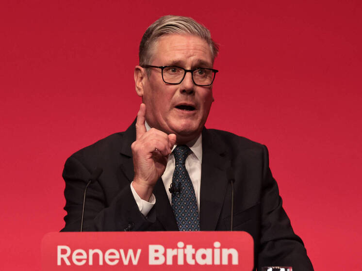 Премьер Великобритании Стармер выступил за продолжение поставок оружия Украине