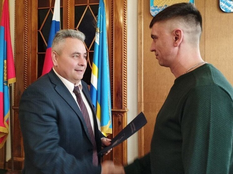 Костромичу, спасшему тонувшую женщину, вручили благодарственное письмо